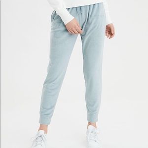 NWT AEO Velour Joggers